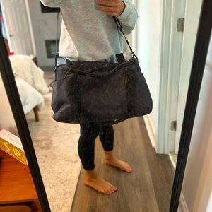 Lululemon gray tote/gym bag